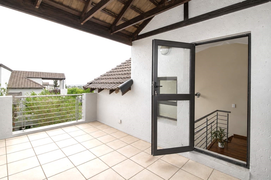 1 Bedroom Property for Sale in Douglasdale Gauteng
