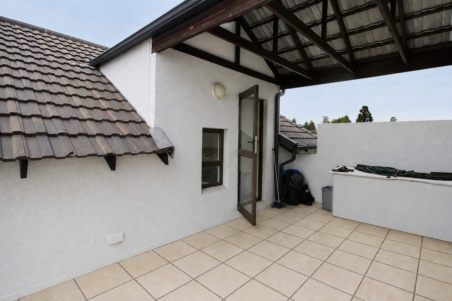 1 Bedroom Property for Sale in Douglasdale Gauteng