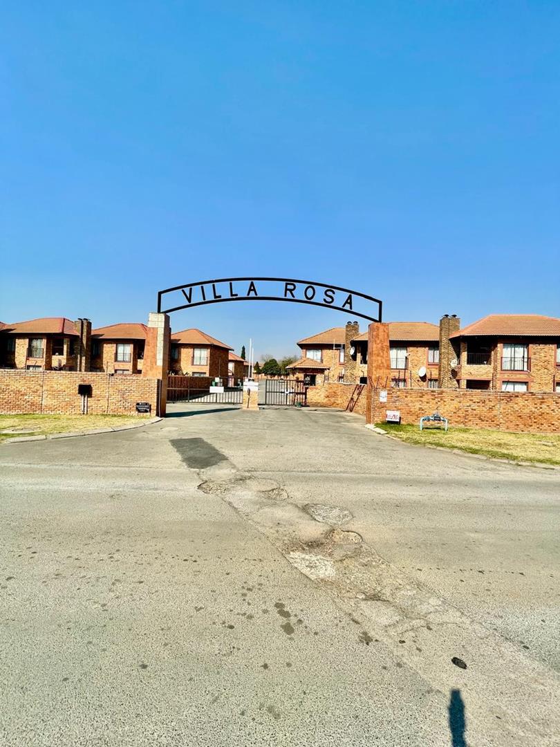 3 Bedroom Property for Sale in Edleen Gauteng