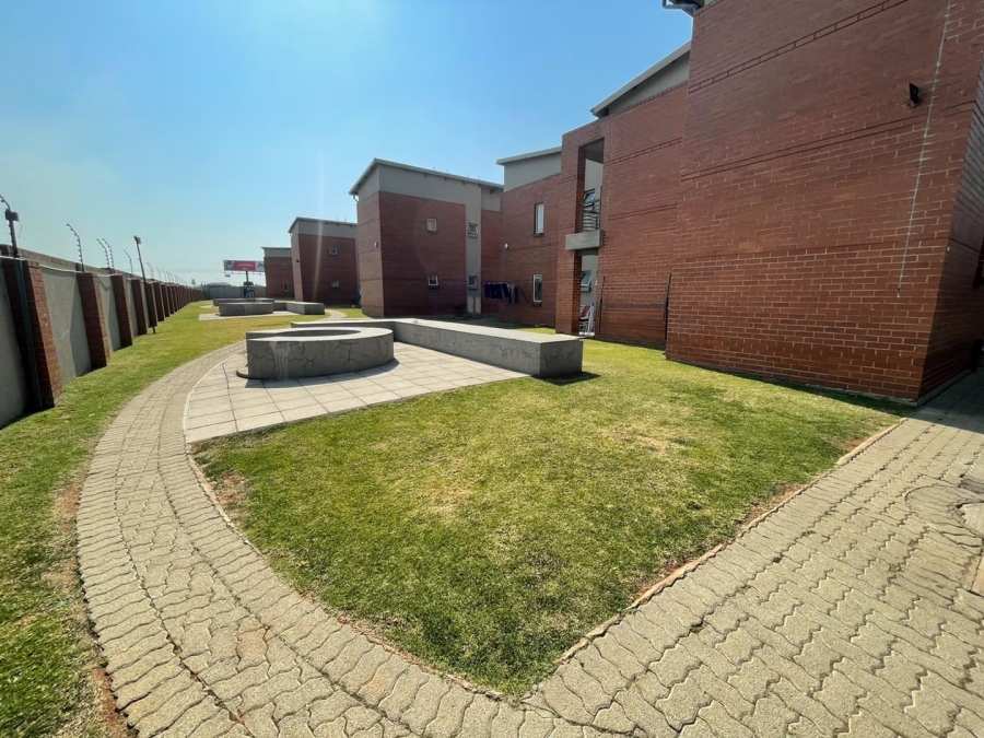 2 Bedroom Property for Sale in Esther Park Gauteng