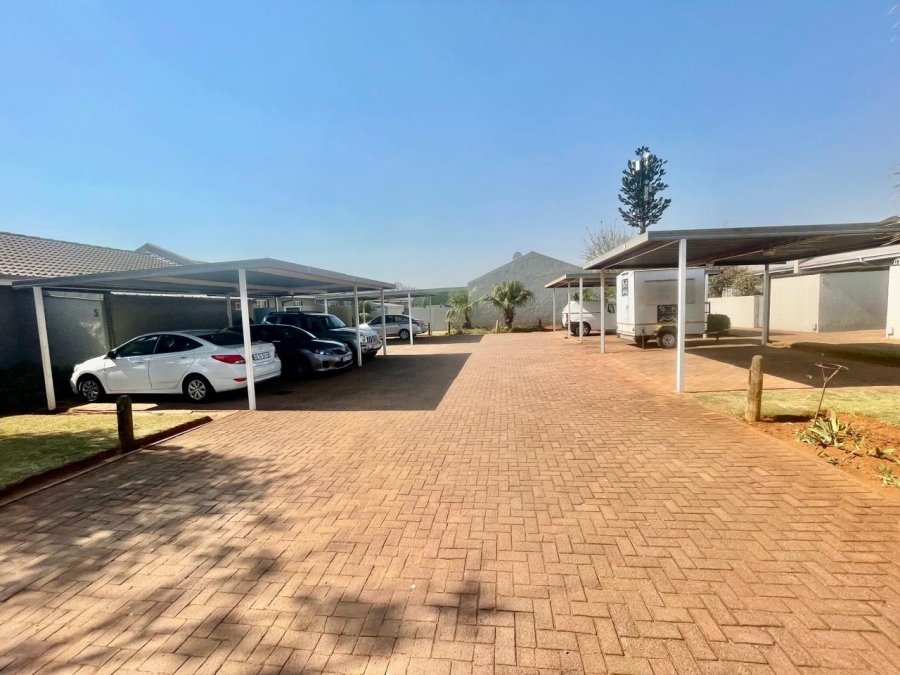 3 Bedroom Property for Sale in Birch Acres Gauteng