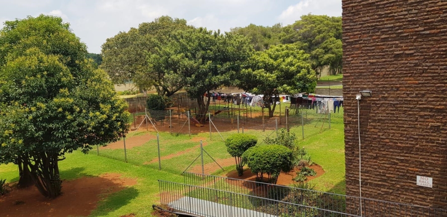 1 Bedroom Property for Sale in Rhodesfield Gauteng