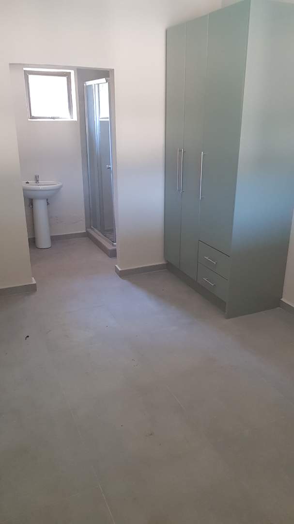 To Let 3 Bedroom Property for Rent in Birch Acres Gauteng