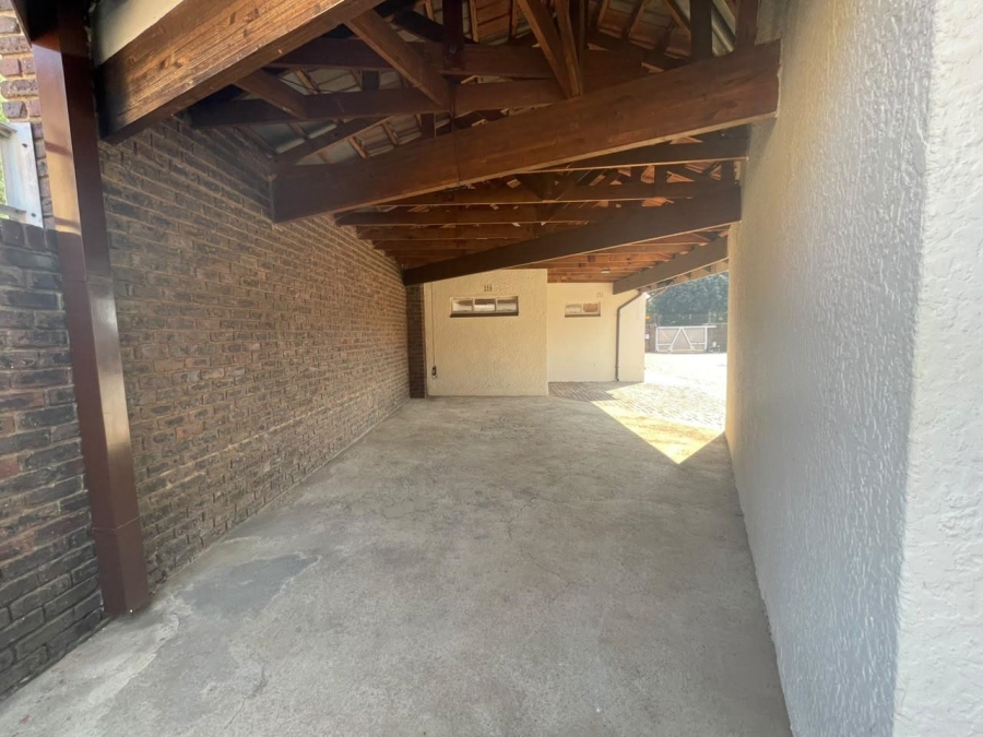 To Let 3 Bedroom Property for Rent in Edleen Gauteng