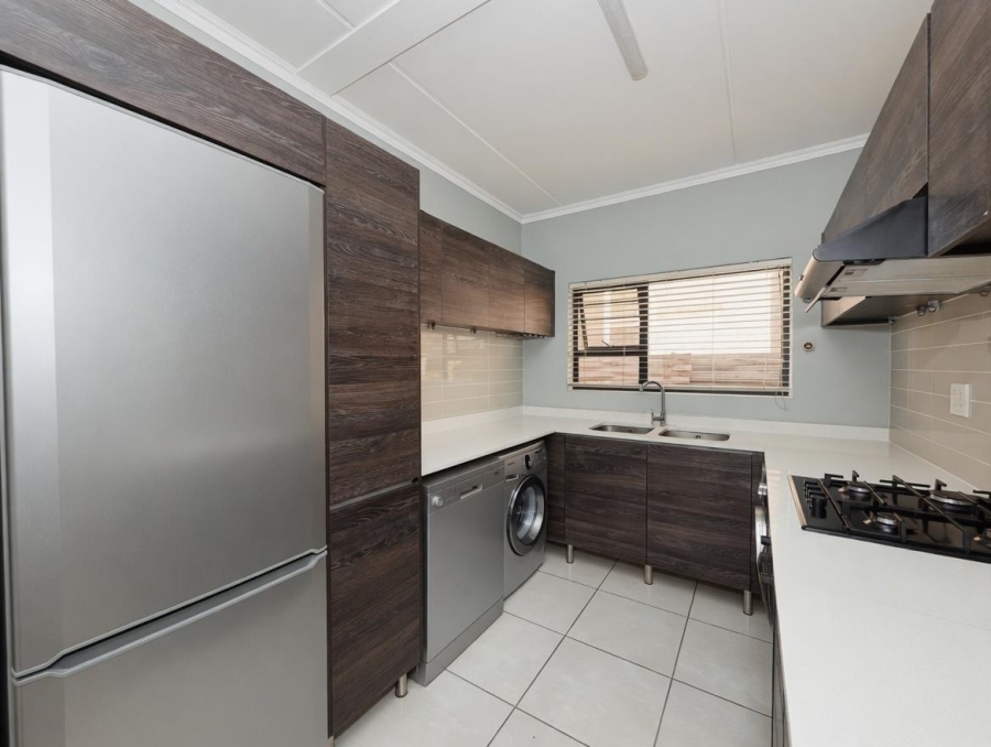 3 Bedroom Property for Sale in Greenstone Crest Gauteng
