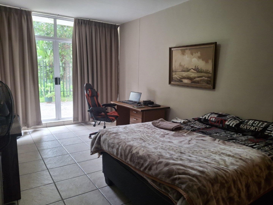 To Let 2 Bedroom Property for Rent in Sandton Central Gauteng