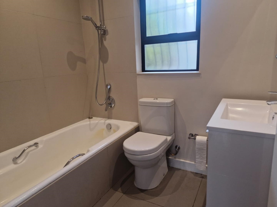 To Let 3 Bedroom Property for Rent in River Club Gauteng