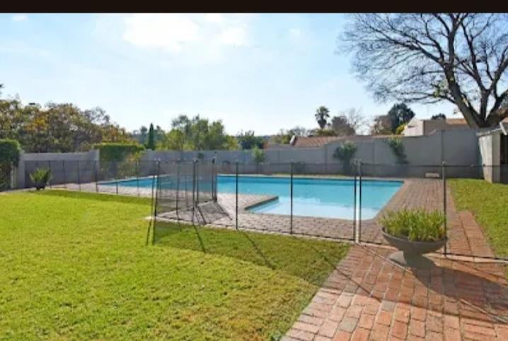 To Let 3 Bedroom Property for Rent in River Club Gauteng
