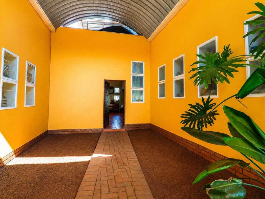 7 Bedroom Property for Sale in Lyttelton Manor Gauteng