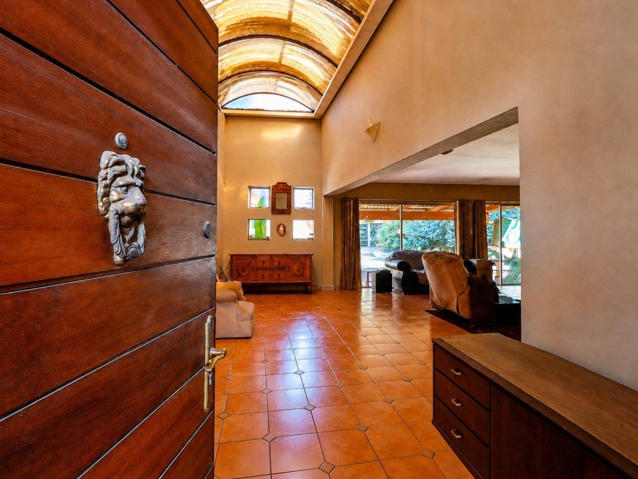 7 Bedroom Property for Sale in Lyttelton Manor Gauteng