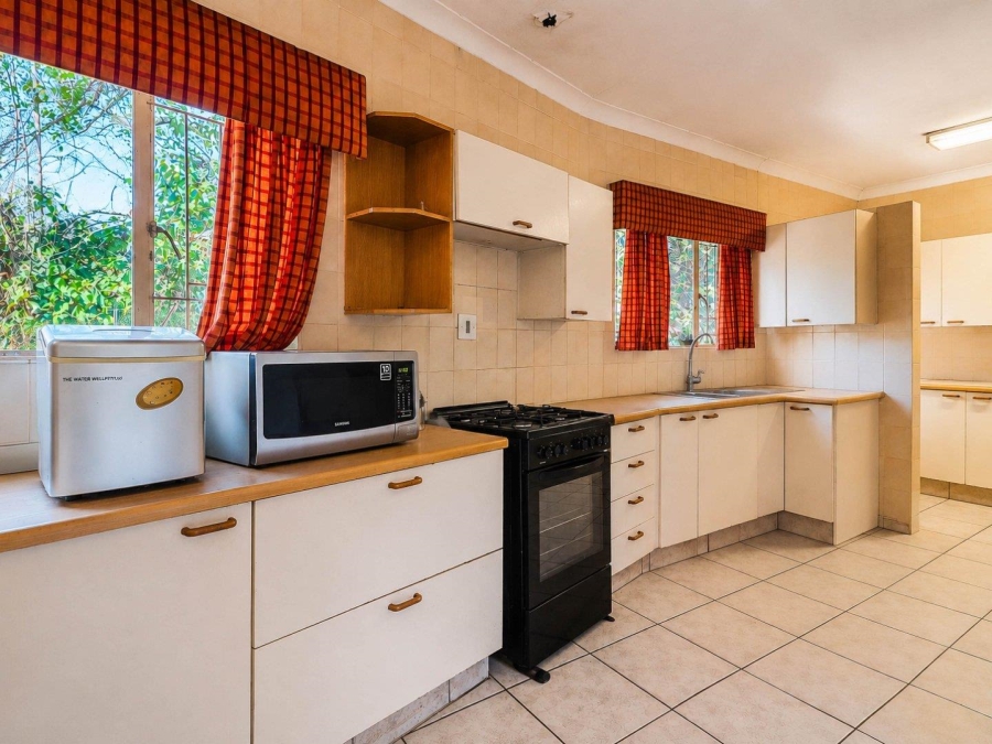 7 Bedroom Property for Sale in Lyttelton Manor Gauteng