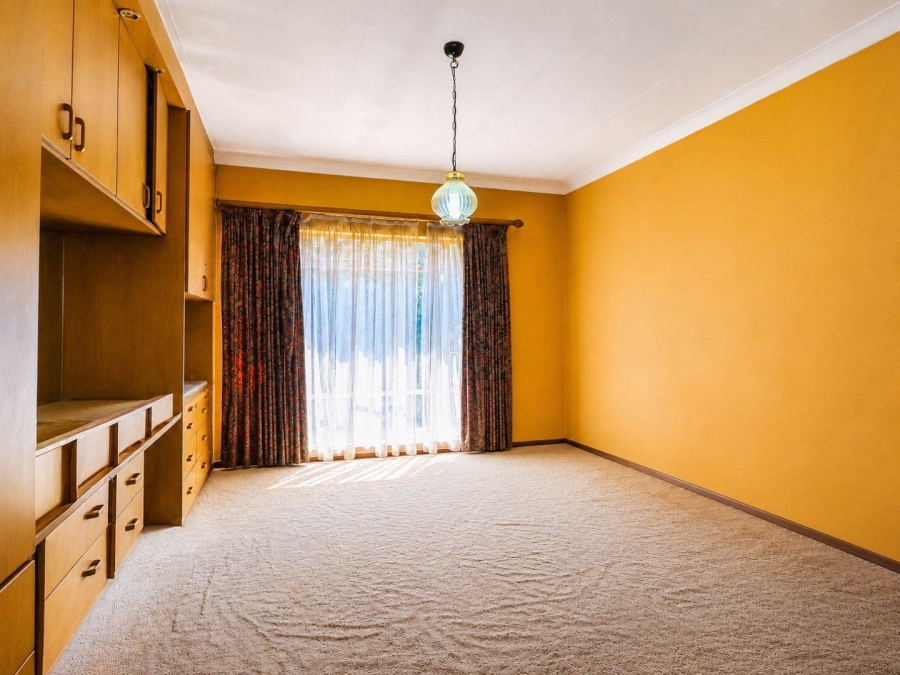 7 Bedroom Property for Sale in Lyttelton Manor Gauteng