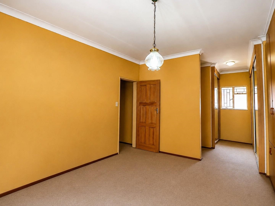 7 Bedroom Property for Sale in Lyttelton Manor Gauteng