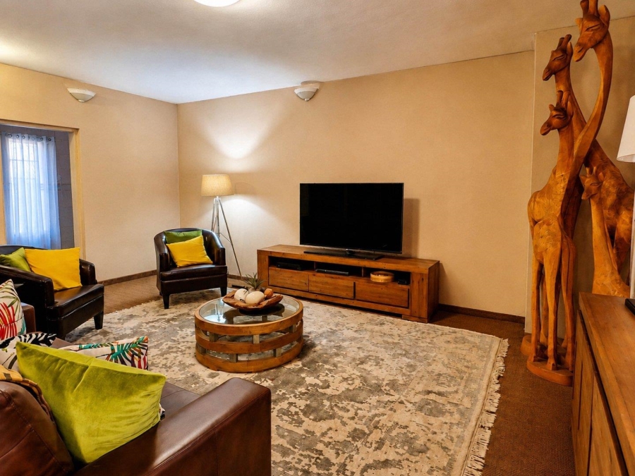 7 Bedroom Property for Sale in Lyttelton Manor Gauteng