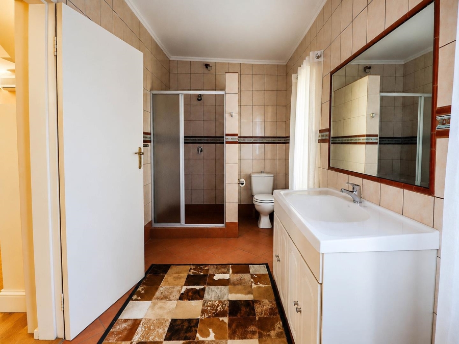 7 Bedroom Property for Sale in Lyttelton Manor Gauteng