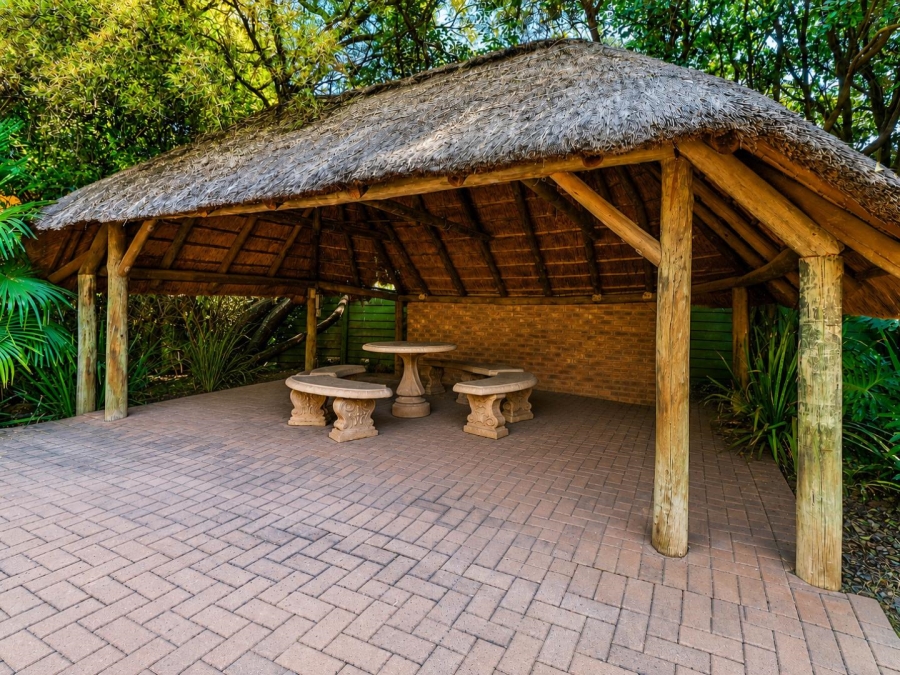 7 Bedroom Property for Sale in Lyttelton Manor Gauteng