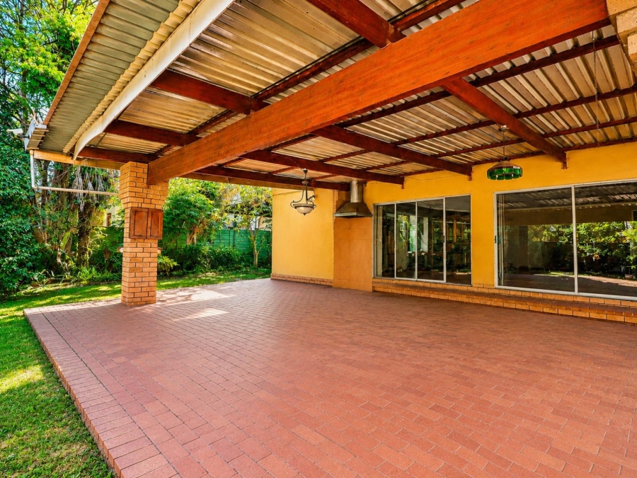 7 Bedroom Property for Sale in Lyttelton Manor Gauteng