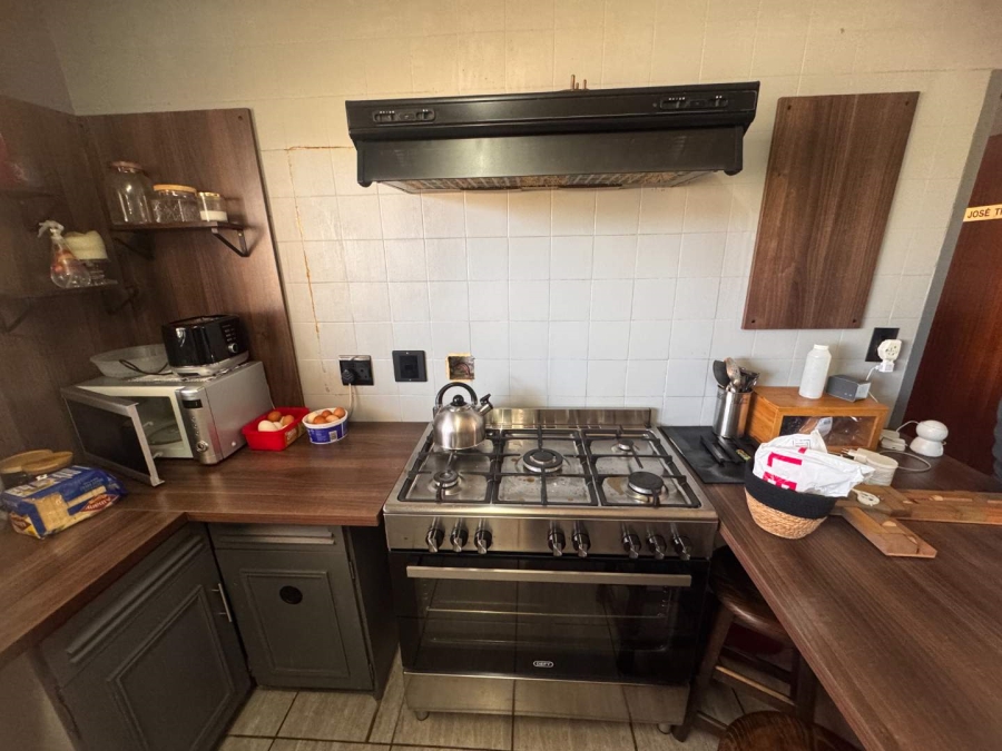 4 Bedroom Property for Sale in Verwoerdpark Gauteng