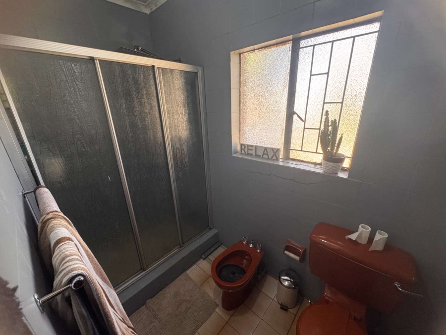 4 Bedroom Property for Sale in Verwoerdpark Gauteng