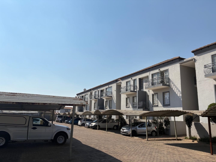 2 Bedroom Property for Sale in Sherwood Gardens Gauteng