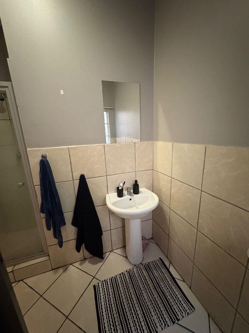 2 Bedroom Property for Sale in Sherwood Gardens Gauteng