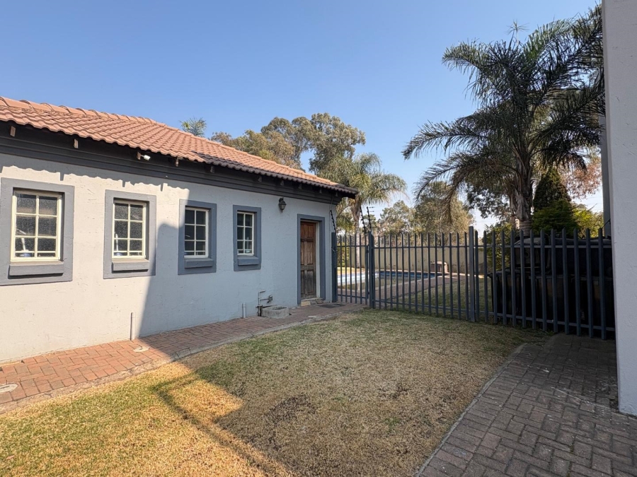 2 Bedroom Property for Sale in Sherwood Gardens Gauteng