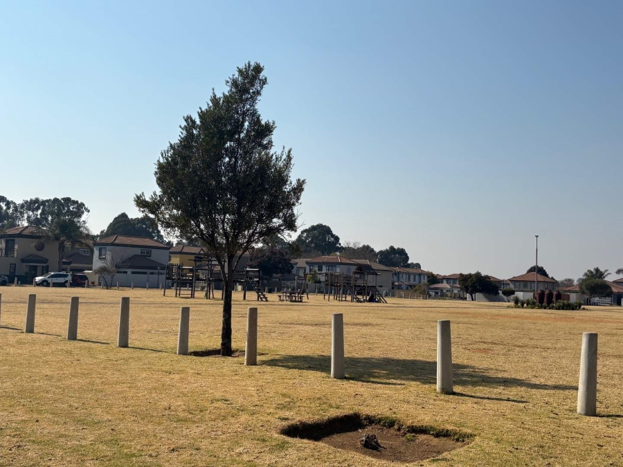 2 Bedroom Property for Sale in Sherwood Gardens Gauteng