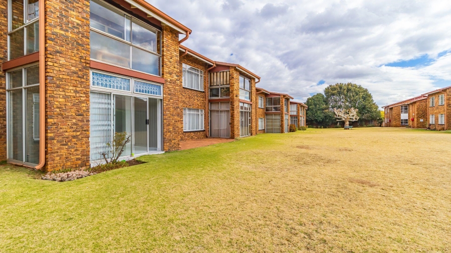 2 Bedroom Property for Sale in Northmead Gauteng