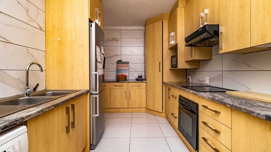 2 Bedroom Property for Sale in Northmead Gauteng