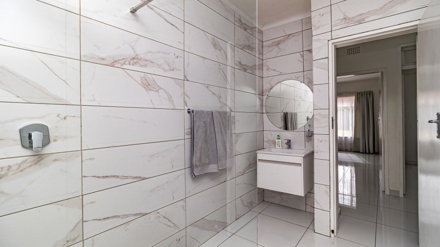 2 Bedroom Property for Sale in Northmead Gauteng