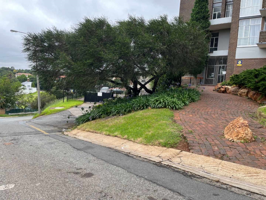 To Let 2 Bedroom Property for Rent in Constantia Kloof Gauteng