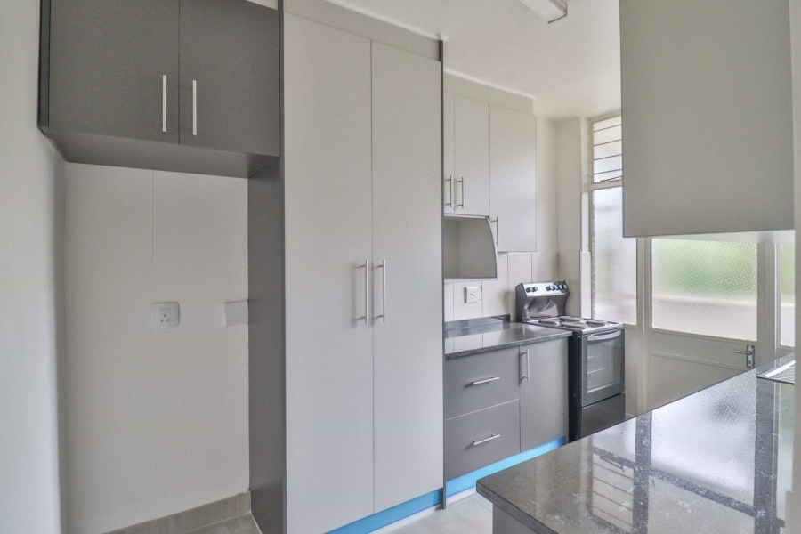 To Let 2 Bedroom Property for Rent in Constantia Kloof Gauteng