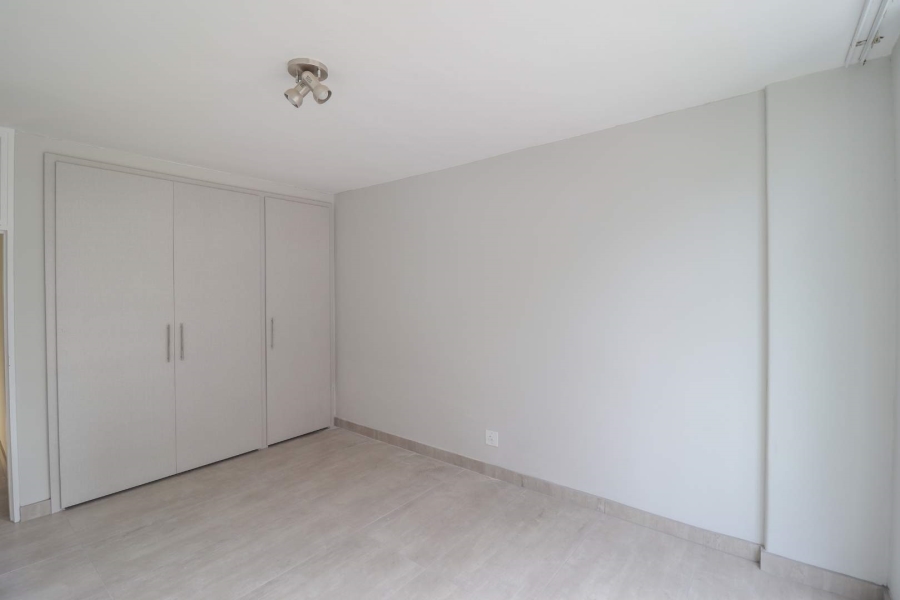 To Let 2 Bedroom Property for Rent in Constantia Kloof Gauteng