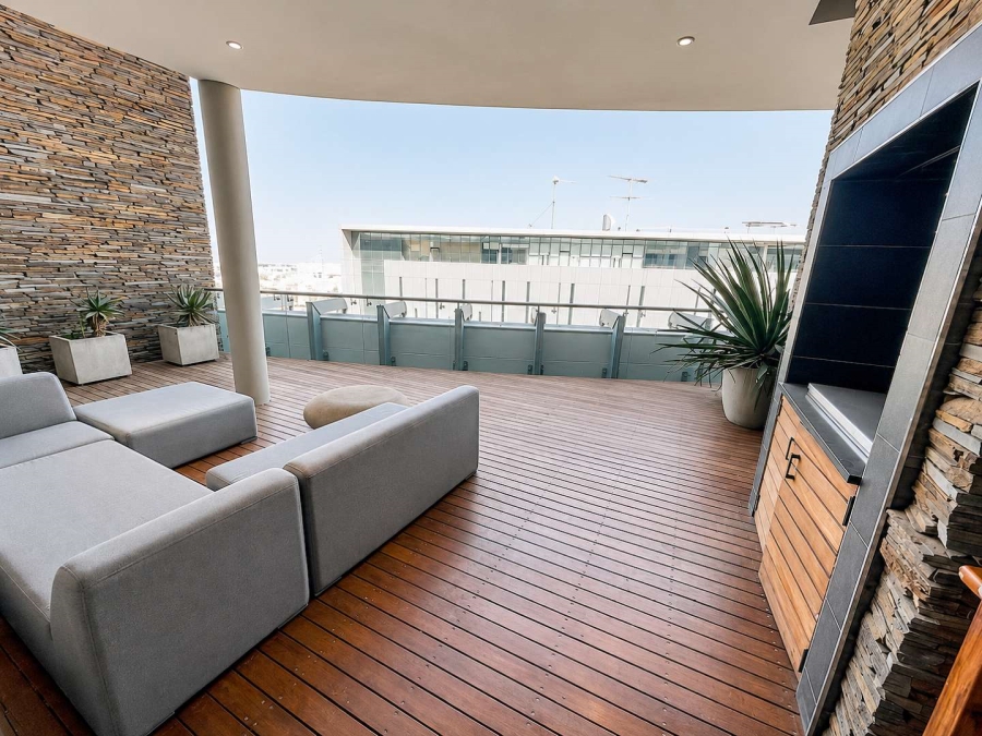 To Let 2 Bedroom Property for Rent in Sandown Gauteng