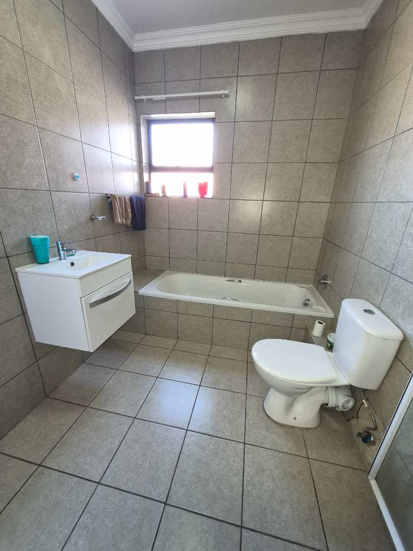 To Let 3 Bedroom Property for Rent in Terenure Gauteng