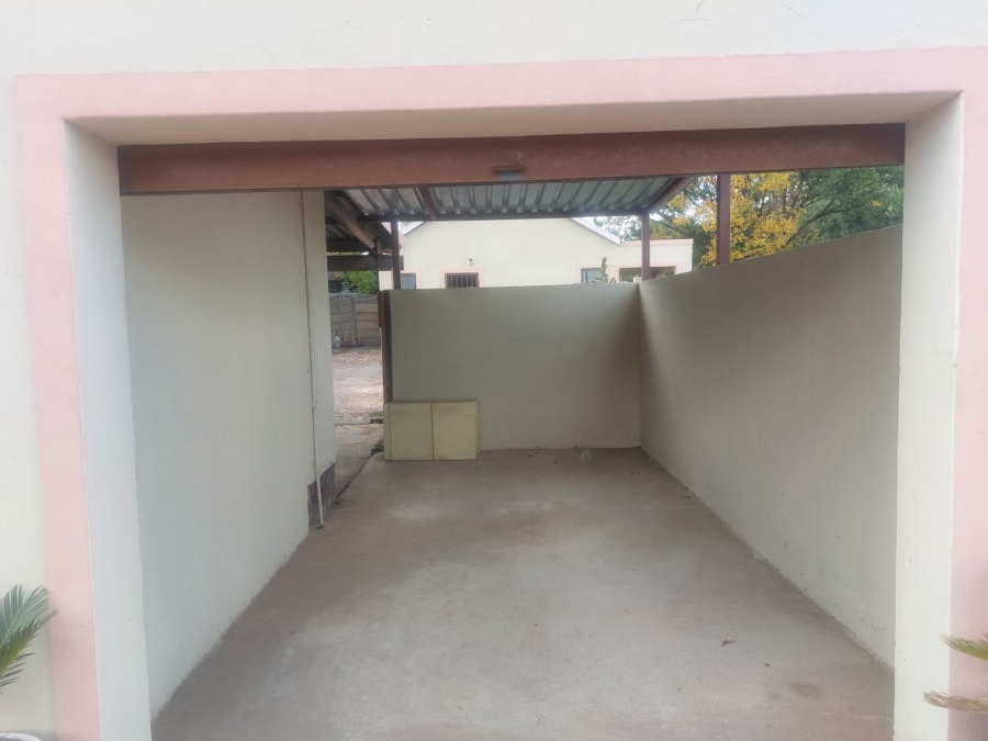To Let 1 Bedroom Property for Rent in Brackendowns Gauteng