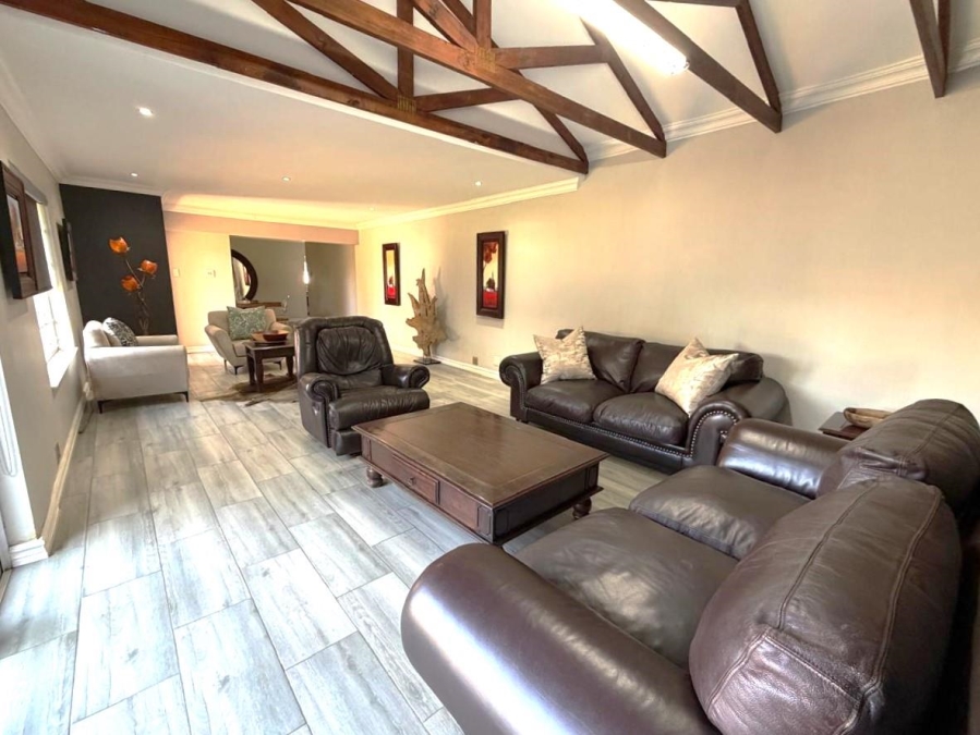3 Bedroom Property for Sale in Faerie Glen Gauteng