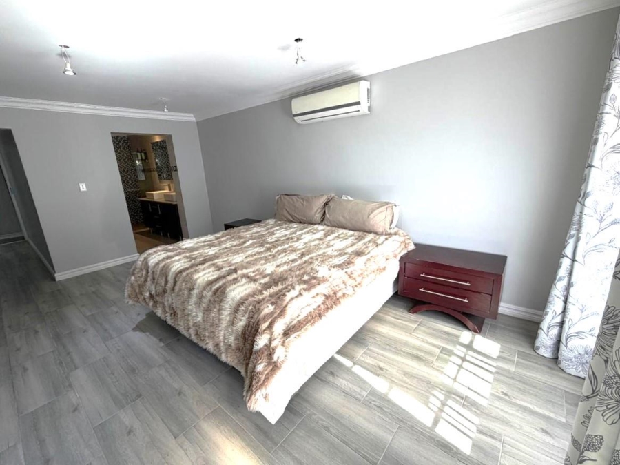 3 Bedroom Property for Sale in Faerie Glen Gauteng