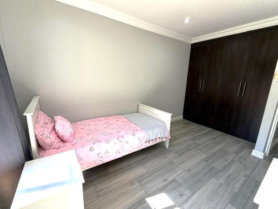 3 Bedroom Property for Sale in Faerie Glen Gauteng