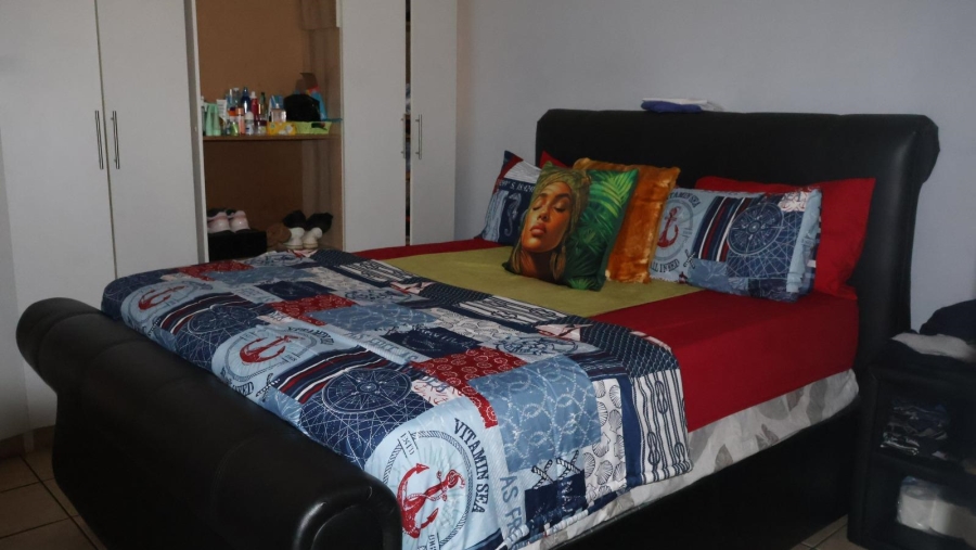 0 Bedroom Property for Sale in Rhodesfield Gauteng