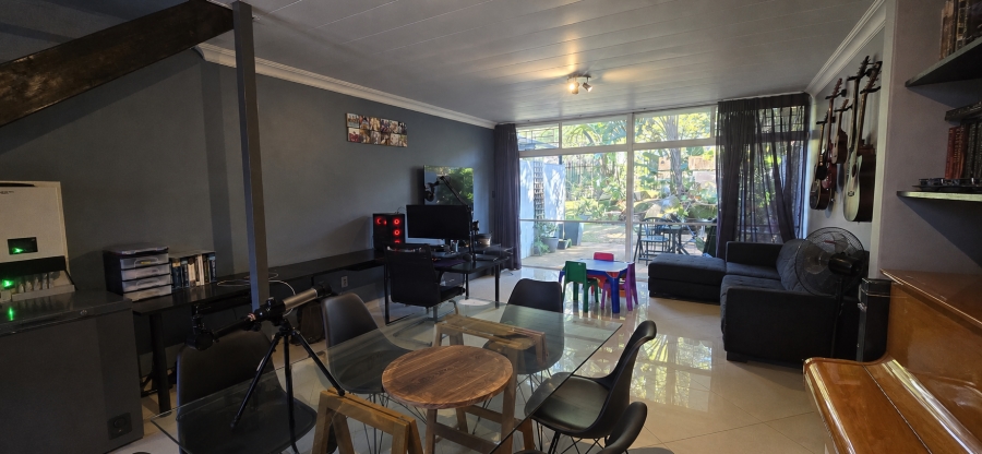 2 Bedroom Property for Sale in Murrayfield Gauteng