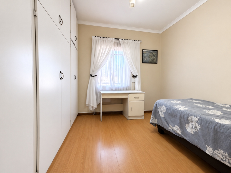 3 Bedroom Property for Sale in Mountain View Gauteng