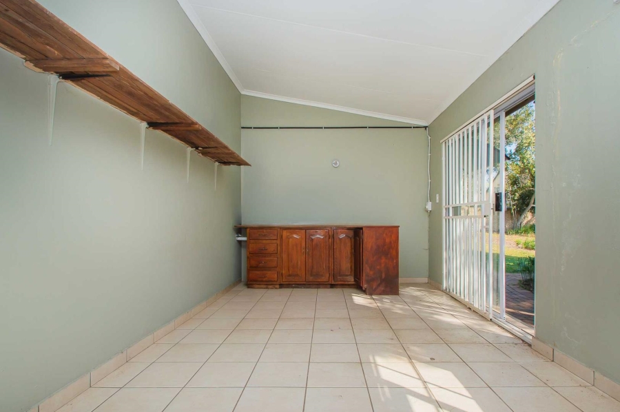 3 Bedroom Property for Sale in Bromhof Gauteng