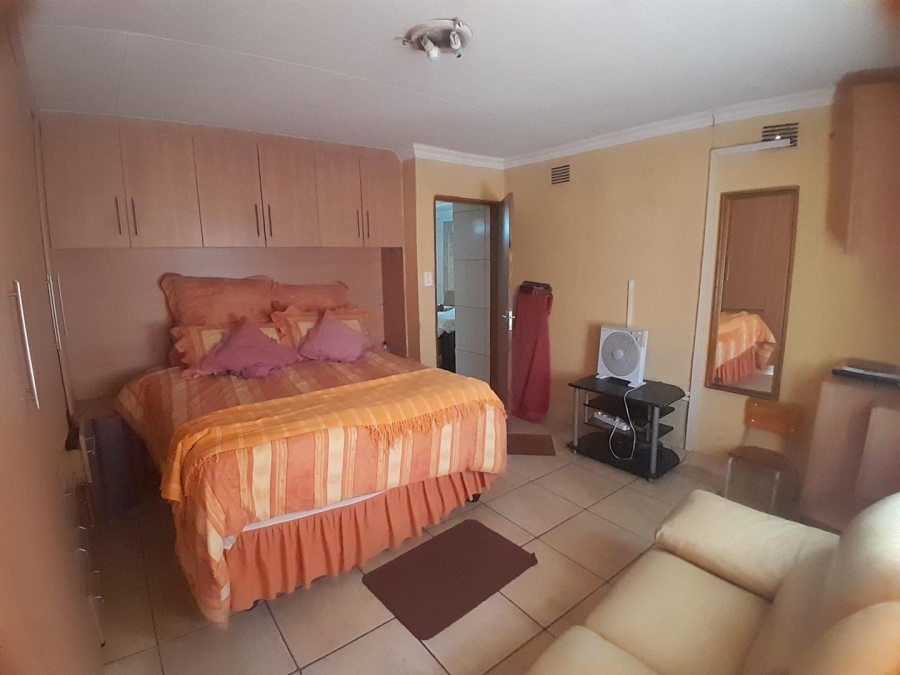 3 Bedroom Property for Sale in Mabopane Unit B Gauteng
