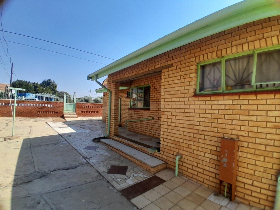 3 Bedroom Property for Sale in Mabopane Unit B Gauteng