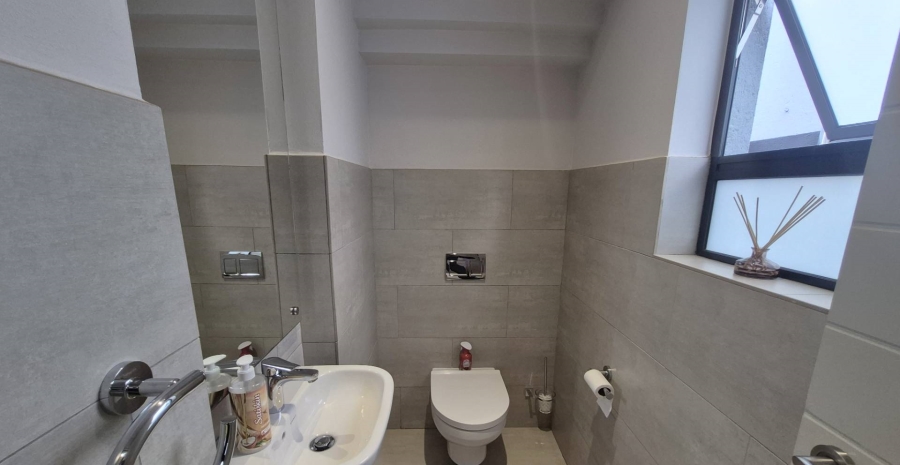3 Bedroom Property for Sale in Bryanston East Gauteng