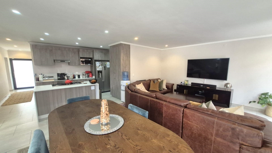 3 Bedroom Property for Sale in Bryanston East Gauteng