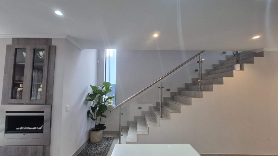 3 Bedroom Property for Sale in Bryanston East Gauteng