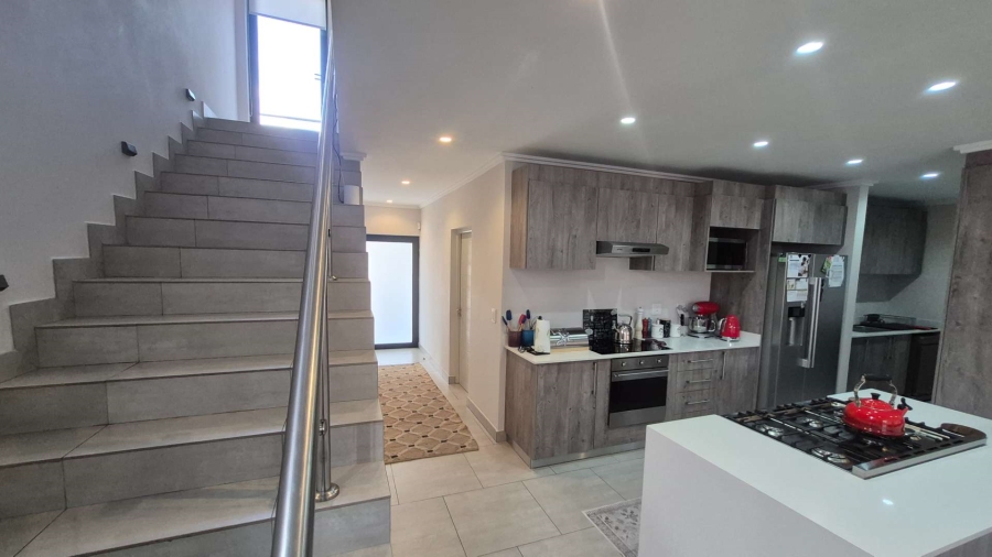 3 Bedroom Property for Sale in Bryanston East Gauteng