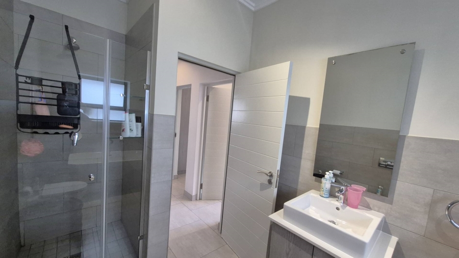3 Bedroom Property for Sale in Bryanston East Gauteng